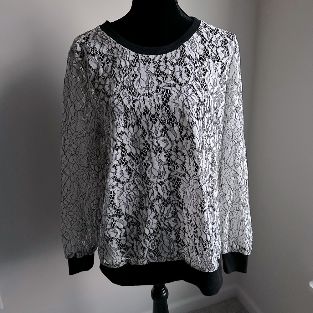 Women’s Mod‎ X Lace Long Sleeve Crew Top